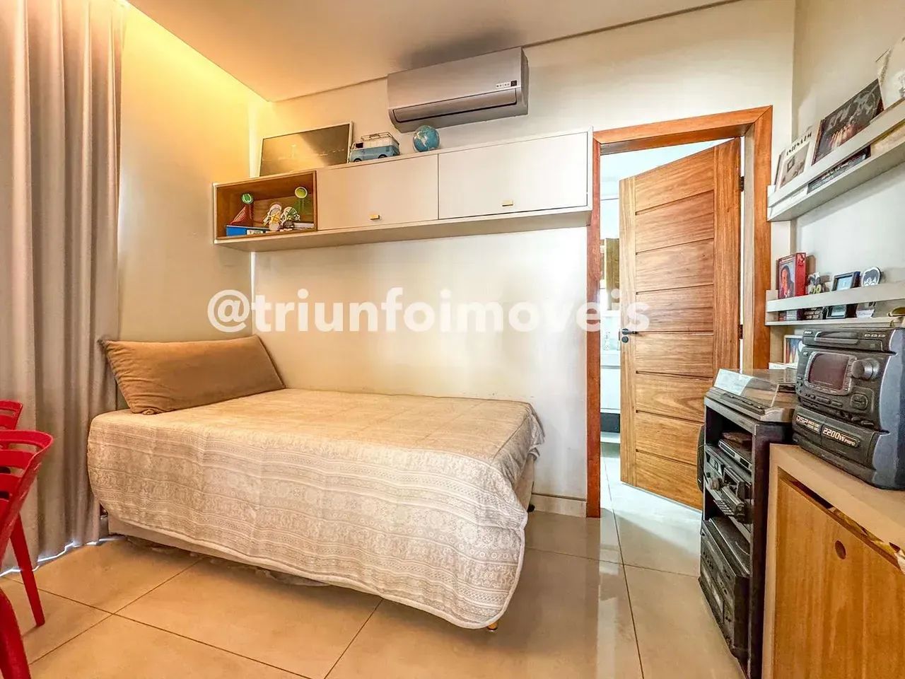 Casa duplex em condomínio com 4 suítes - Foto 4