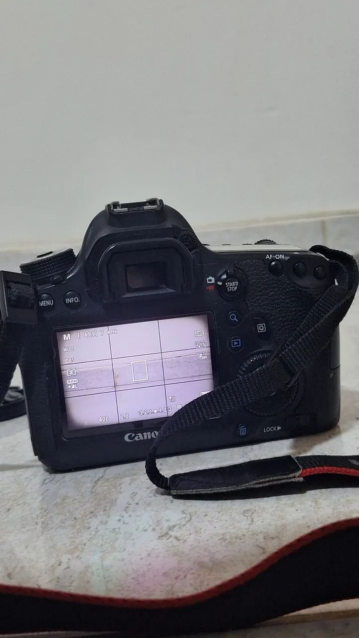 Canon 6d + 50mm + Acessórios - Foto 2