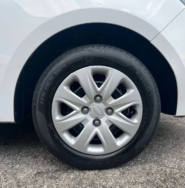 Ford Ka 1.0 SE/SE Plus TiVCT Flex 5p, foto 19 de 20