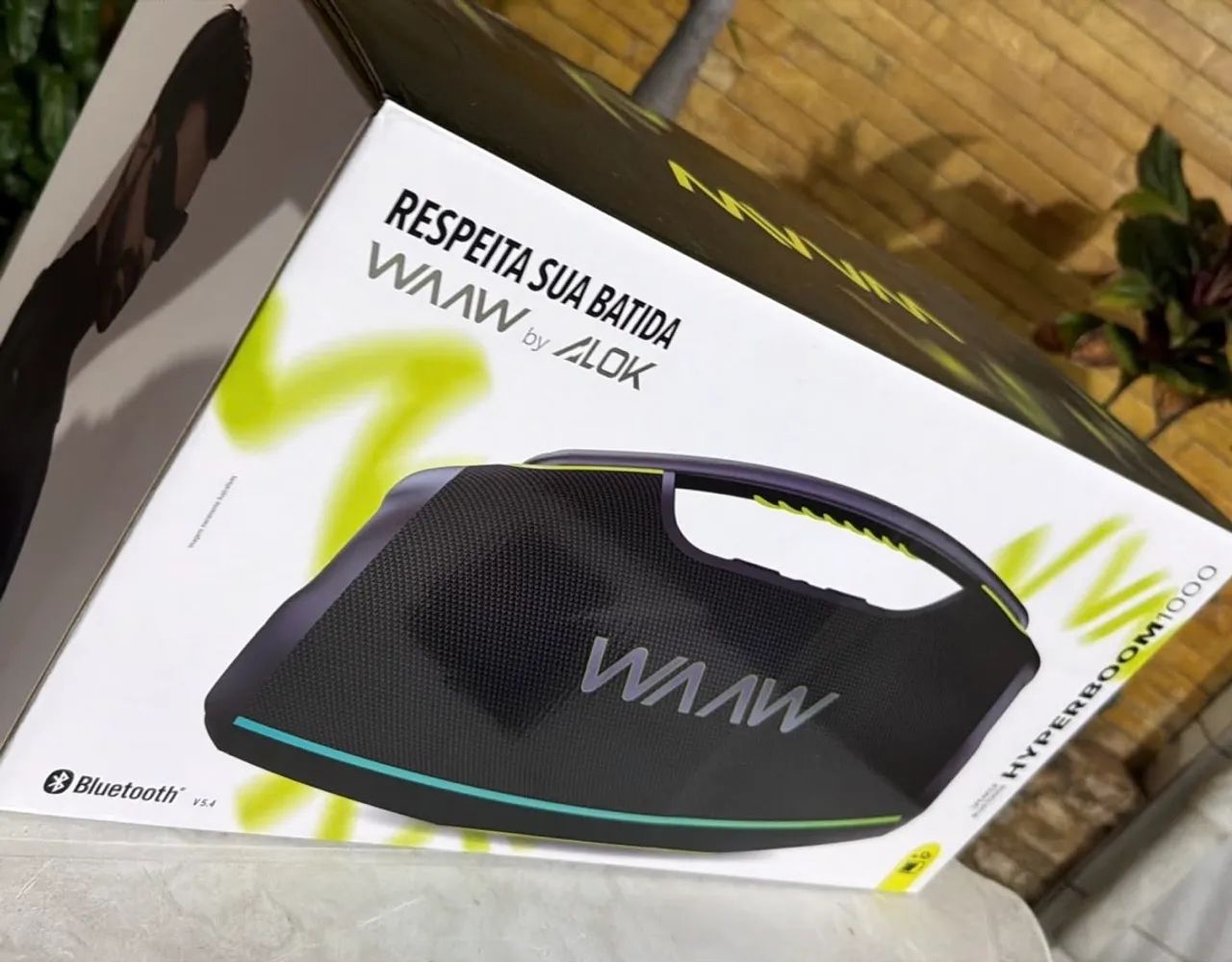 Caixa de som WAAW HYPERBOOM 1000