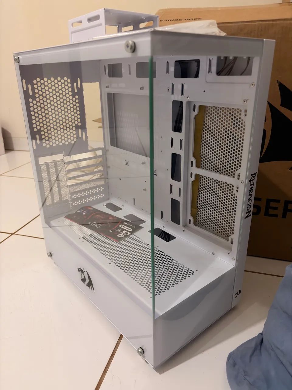 Gabinete Gamer Redragon Reflect Branco - Foto 4