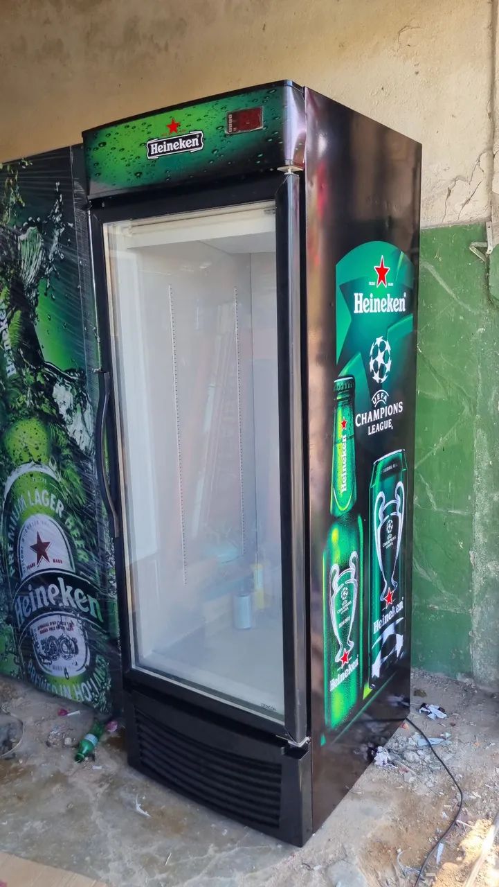 CERVEJEIRA 570 LITROS VERTICAL 110V OU 220V P 10 CAIXAS  CERVEJA NA PROMOCAO 400 $ DESCONT