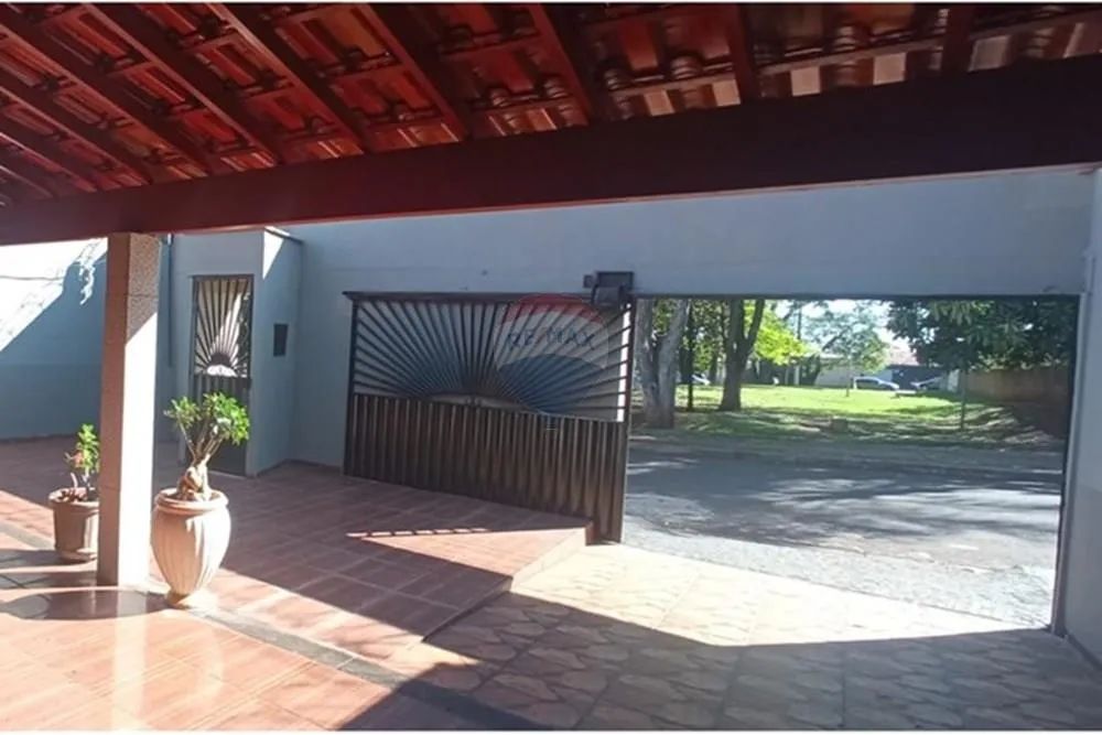 Casa à Venda, Com Dois Dormitórios No Bairro Alvorada Em Ituiutaba/MG. - Foto 3