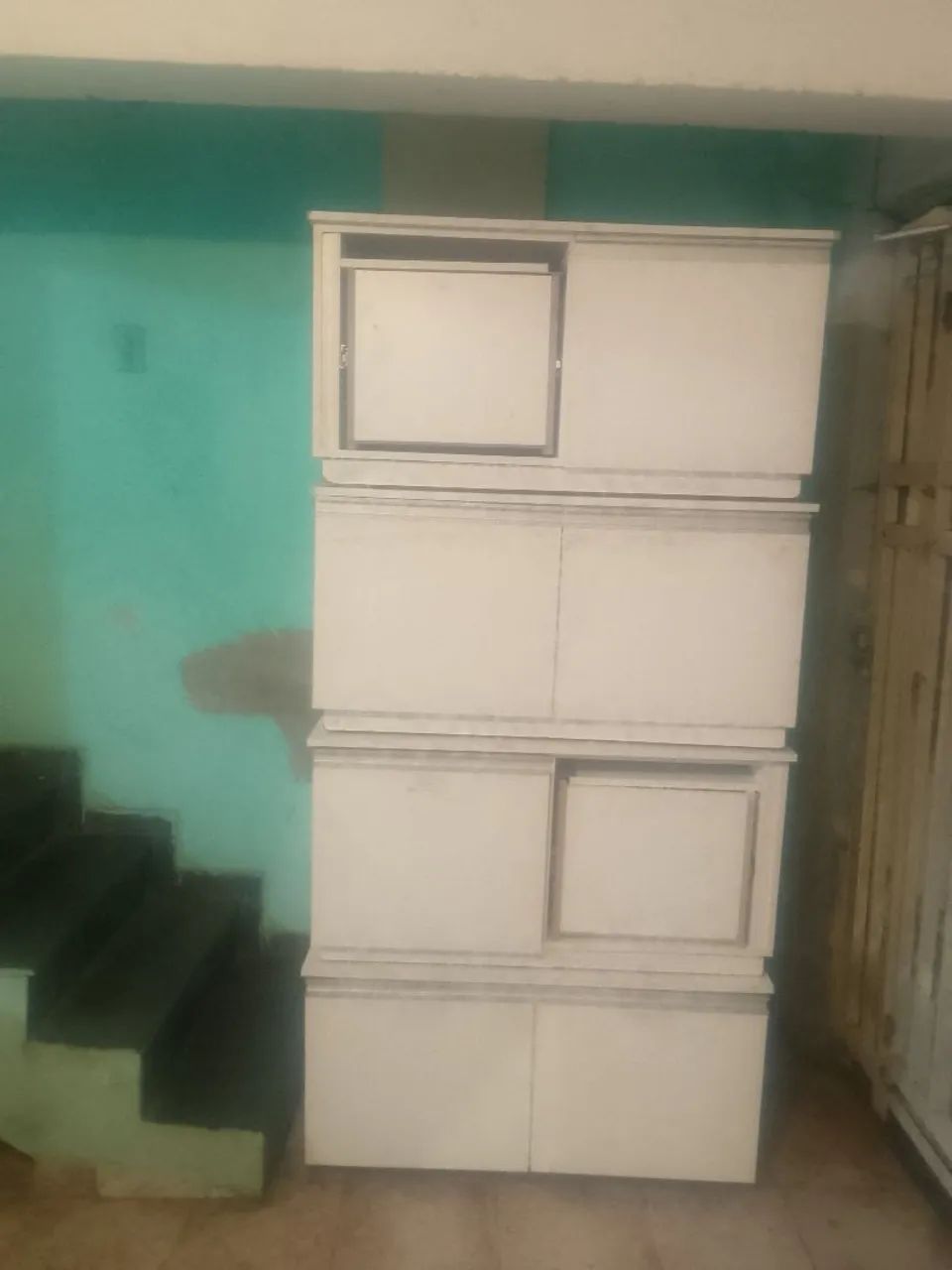 Armário com gaveta 