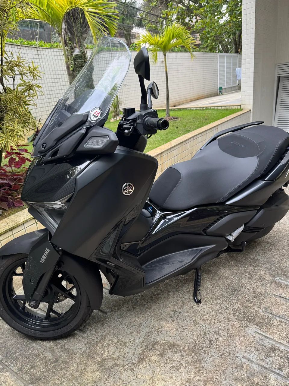 Xmax 250 2025 estado zero km 
