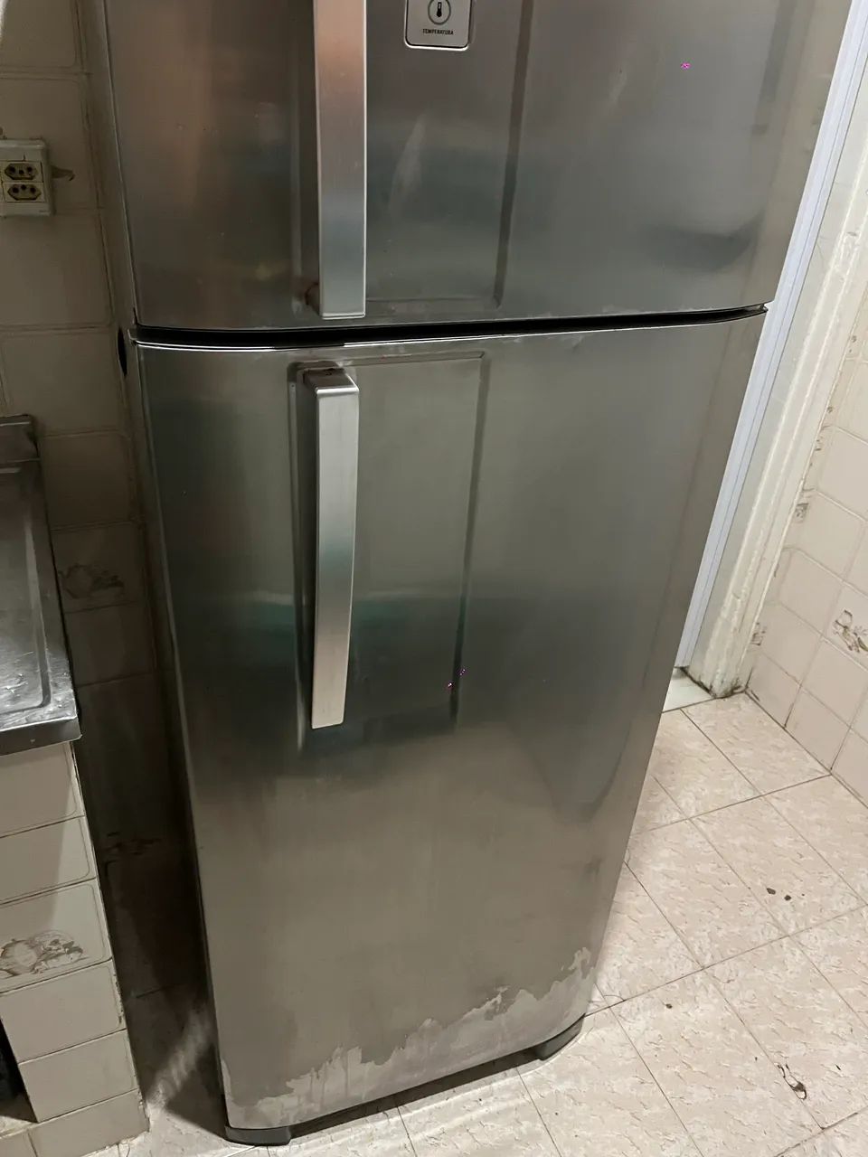 Geladeira  Electrolux Frost Free Inox Duplex (modelo DF36X).  - Foto 2