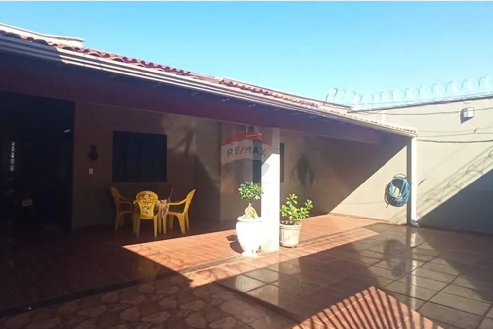 Casa à Venda, Com Dois Dormitórios No Bairro Alvorada Em Ituiutaba/MG. - Foto 2