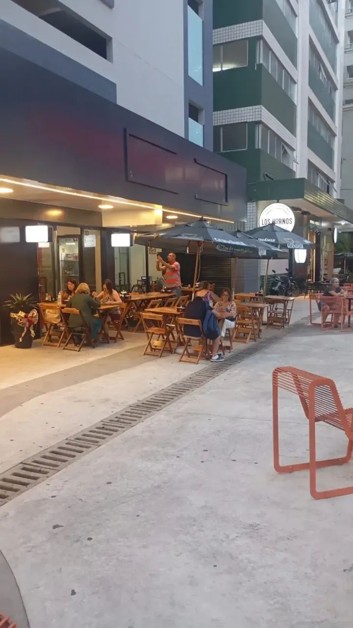 VENDO RESTAURANTE NO  CALÇADÃO CENTRO BC