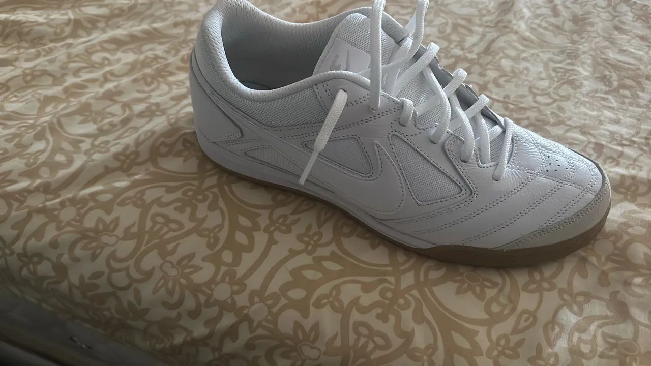 Tênis Nike gato sem uso 