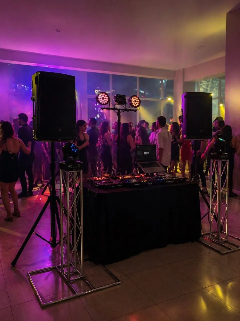 DJ, SOM E ILUMINAÇÃO PARA SEU EVENTO - Foto 3
