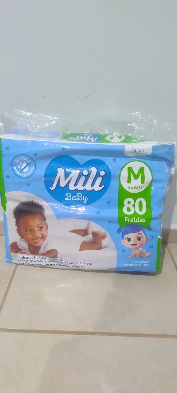 Fraudas M da Mili com 65 unidades, vendo ou troco.