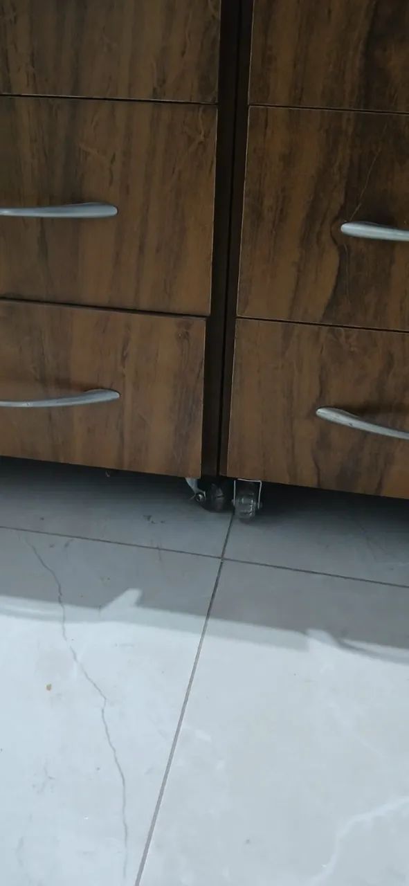 comoda 3 gavetas com rodinhas e deslizamento das gavetas  - Foto 2