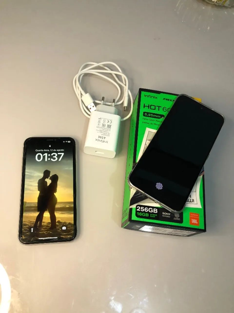 Vendo 2 Celulares e aceito cartão  - Foto 4