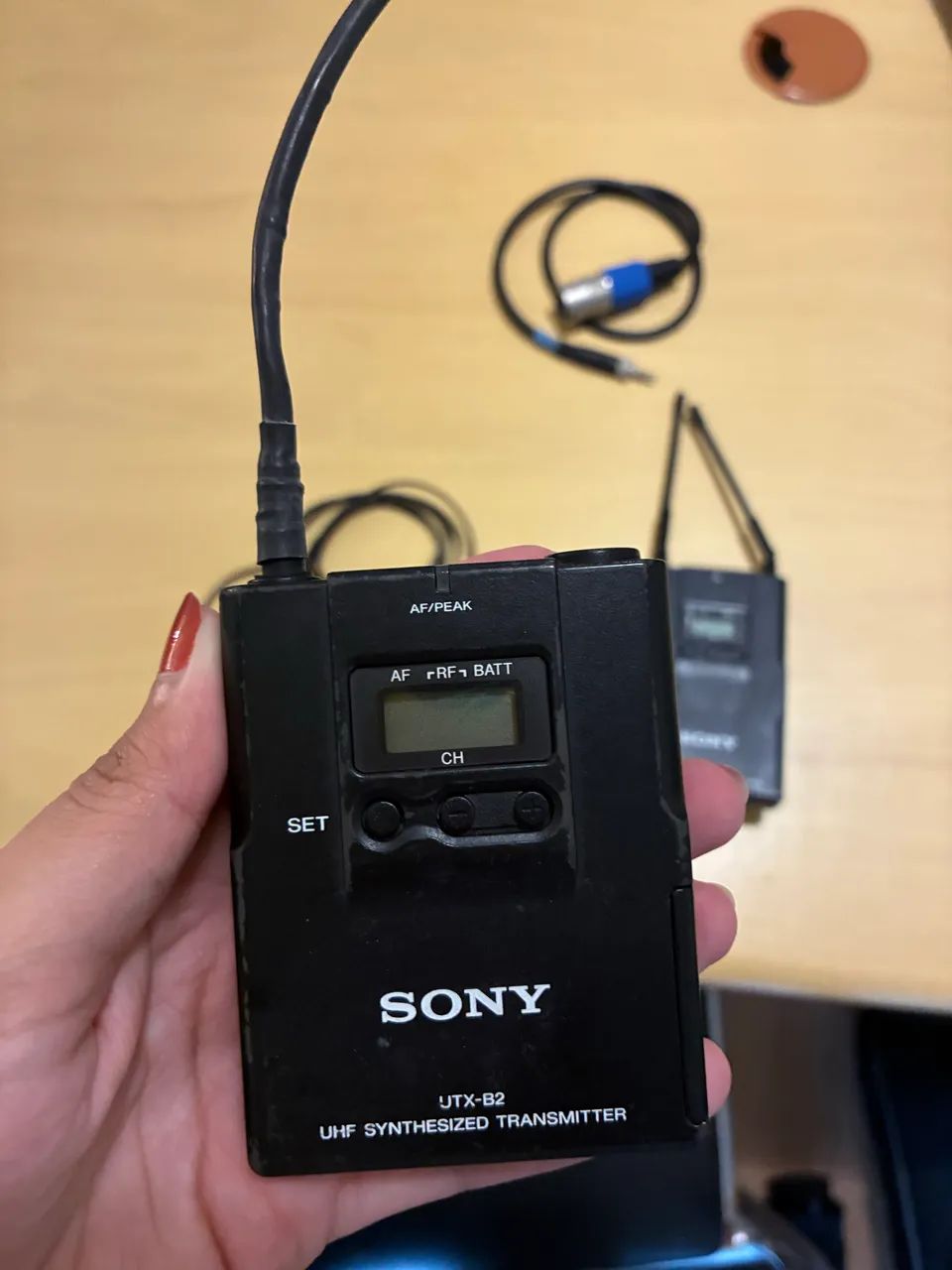 Microfone Lapela Sony Uwp-v1 Transmissor e Receptor  - Foto 4