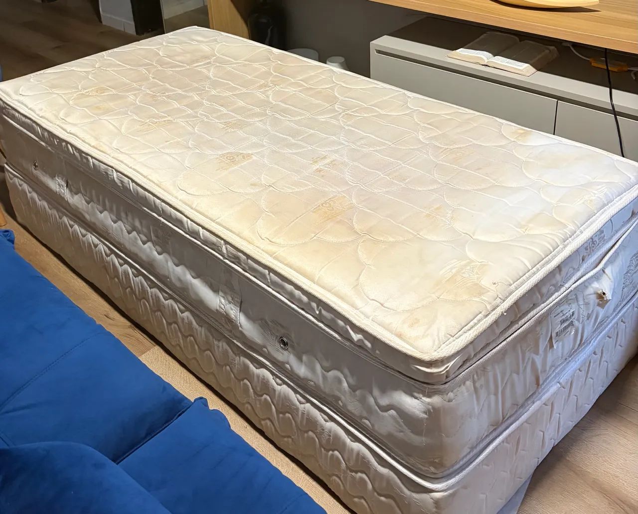 Cama Box Solteiro Ortobom + Colchão - R$ 400