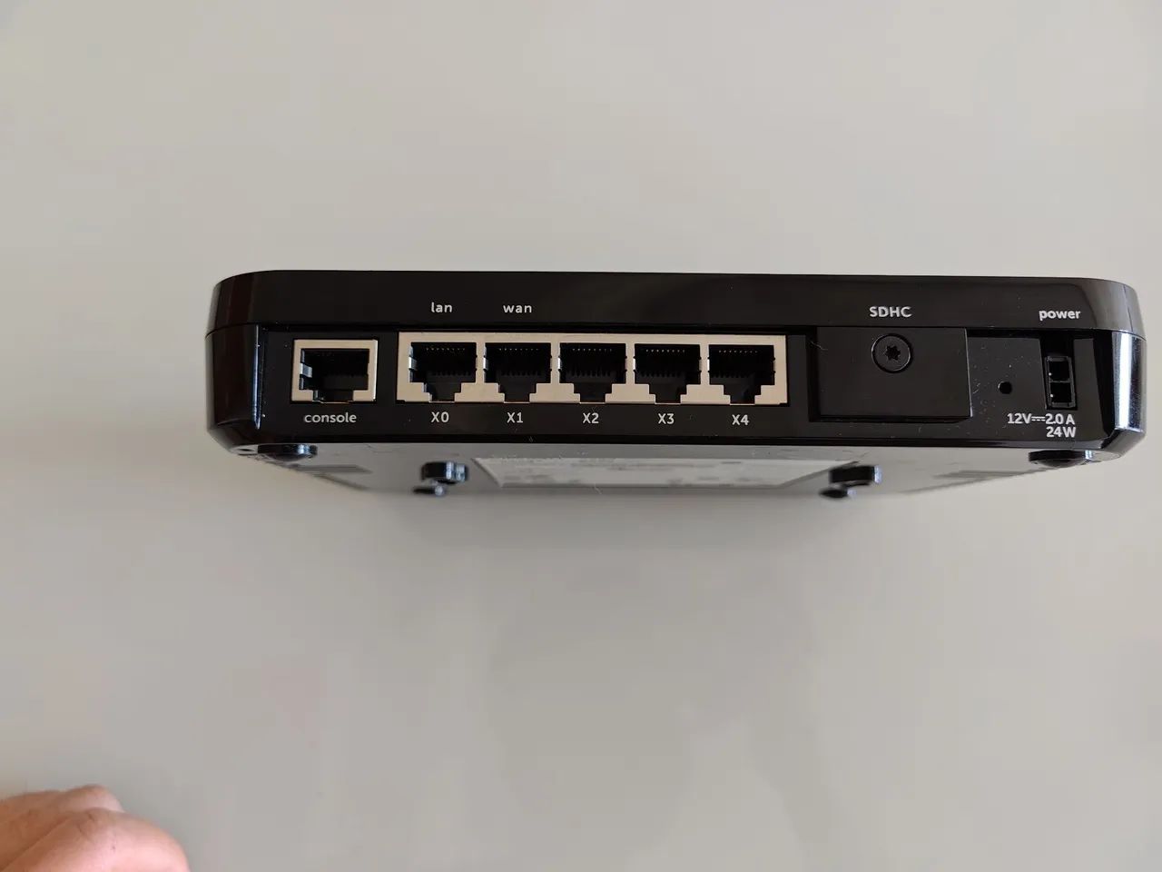 SonicWall firewall 5 portas  - Foto 2