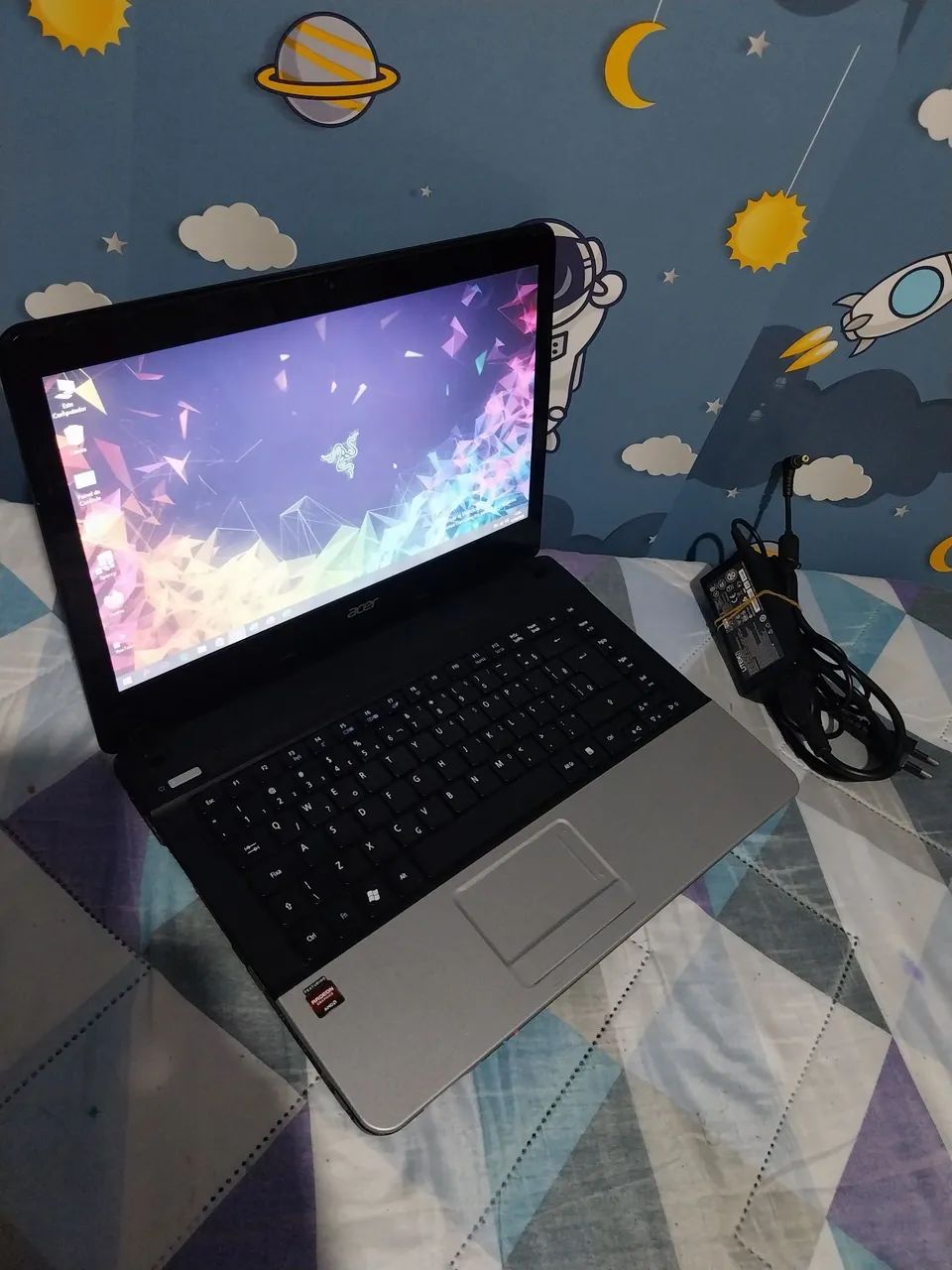 Vendo Notebook Acer AMD DUAL CORE/ HD de 500GB/ 6GB de RAM/ office + Programas entrego - Foto 2