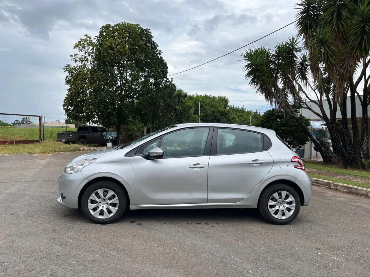 Peugeot 208 Active/active Pack 1.5 Flex 8V 5P 2014 - Foto 5