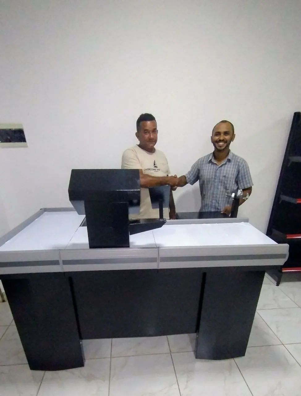 BALCÃO CHECKOUT EM AÇO 1.50 METRO INNAL 
