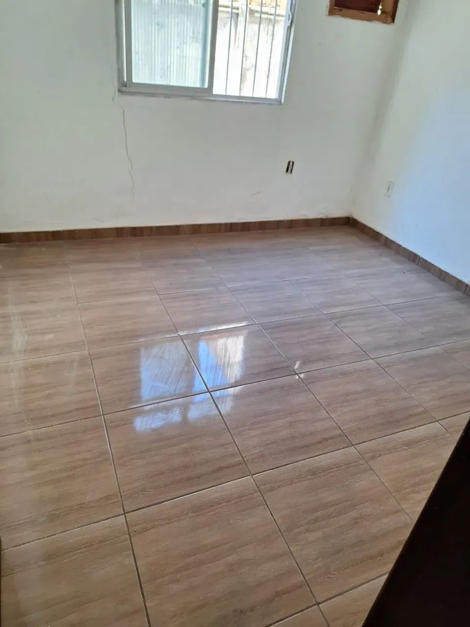 DUAS CASAS COM TOTAL DE 5 QUARTOS EM PENHA