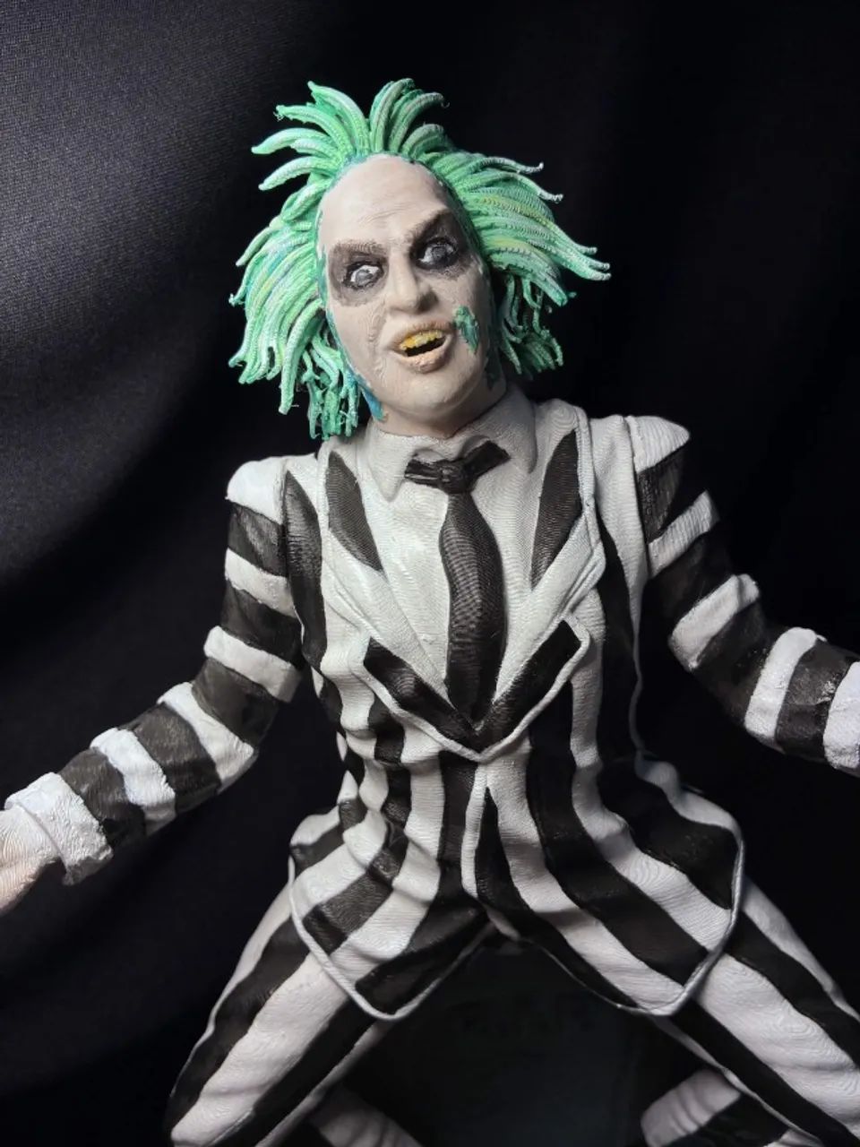 Beetlejuice ou Besouro Suco em 3D e pintado á mão