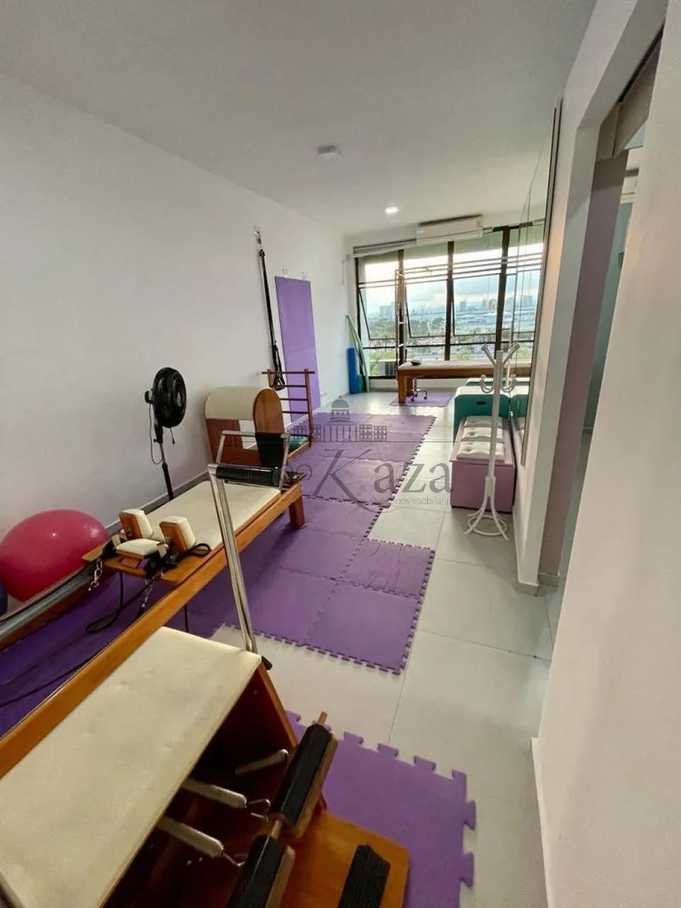 Comercial Sala Condomínio em São José dos Campos