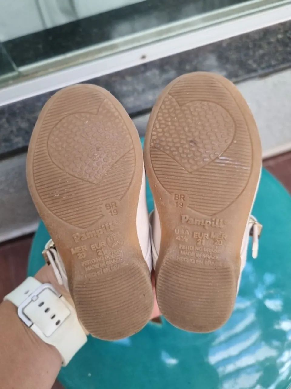 sapatilha bailarina nude com laço e strass pampili usada - tam 19 - Foto 4