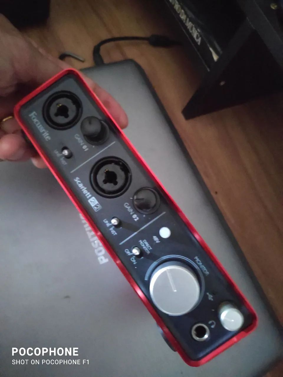Interface focusrite 212 2' geração  - Foto 4