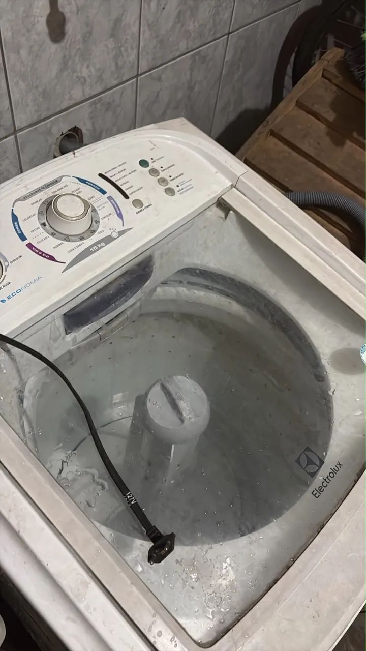 Máquina de lavar quebrada - Foto 4