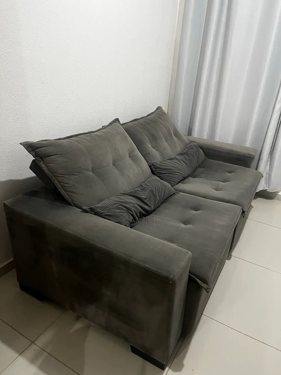 Sofá retrátil e reclinável Cinza  - Foto 2