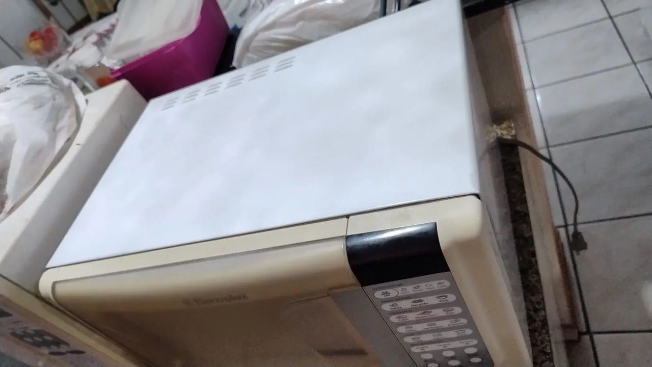 Microondas Electrolux 24 litros  - Foto 2