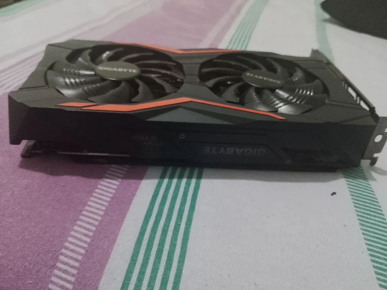 Placa de video 1050 boa para jogos  NOVA - Foto 2