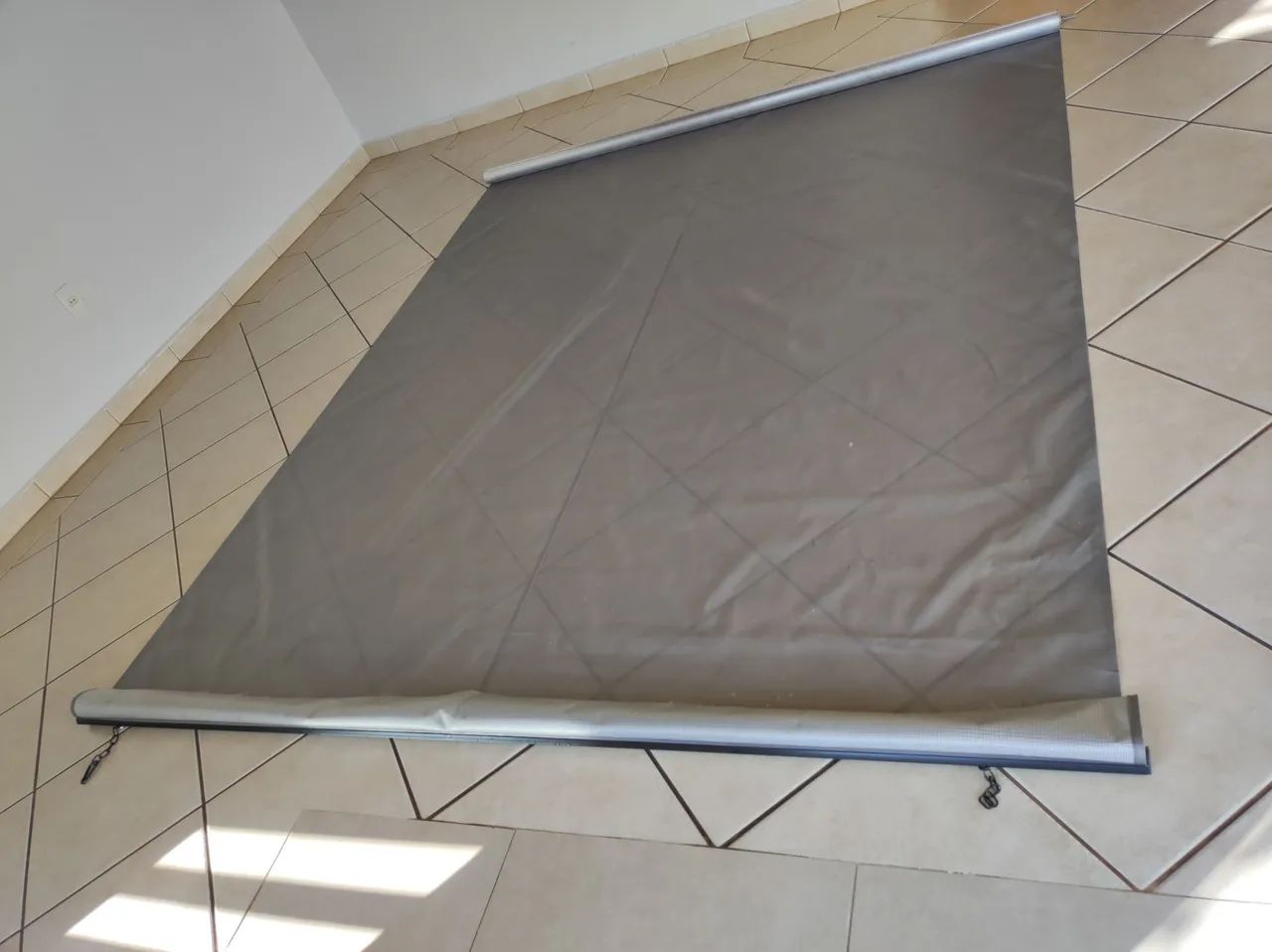Toldo 2,85  altura x 2,39 Comprimento  - Foto 2