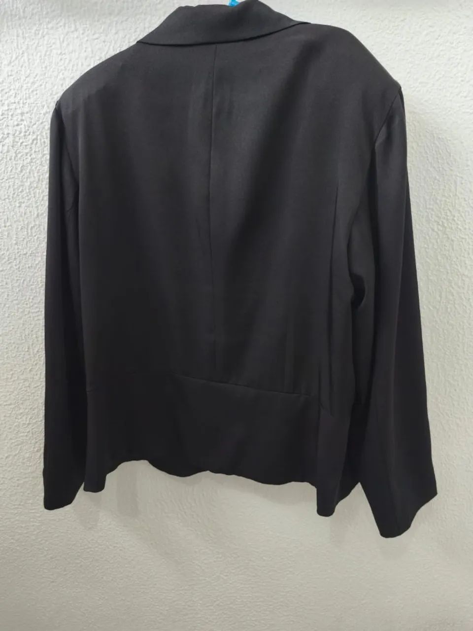 Conjunto social blazer e saia preta plus size - Foto 2