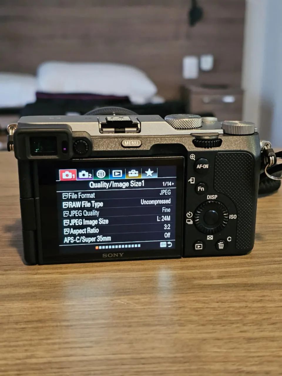 Sony Alpha 7C com apenas 5.465 cliques. Nova! - Câmeras e