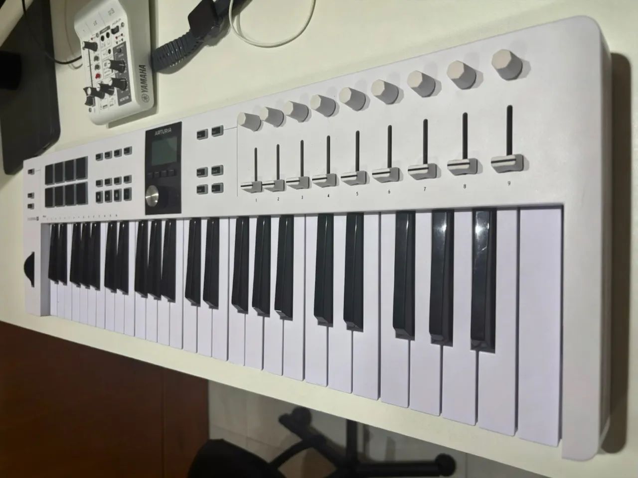 Controlador Arthuria Essential Mk3 49 teclas - Foto 3