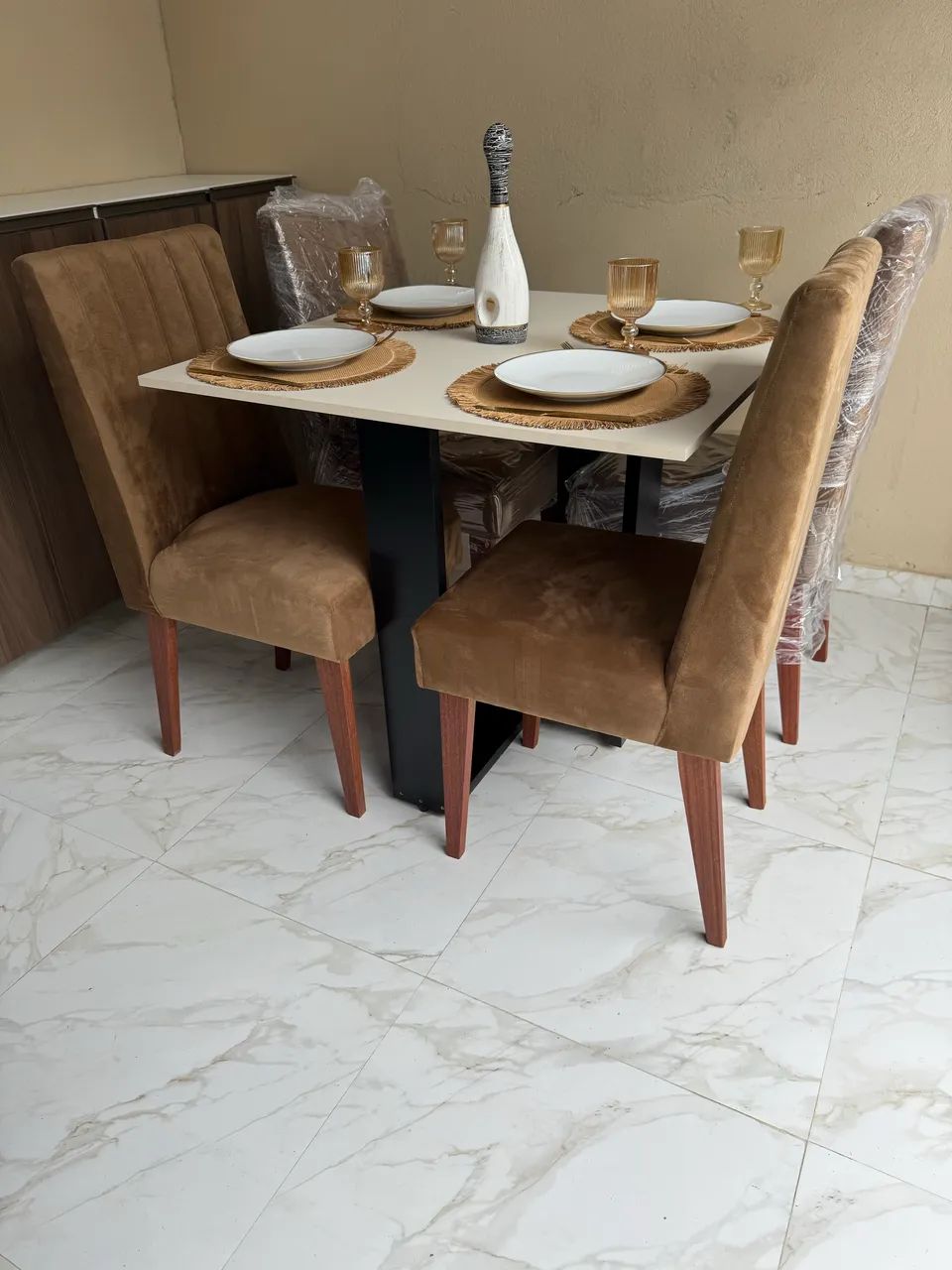 Mesa de jantar com entrega grátis  - Foto 3