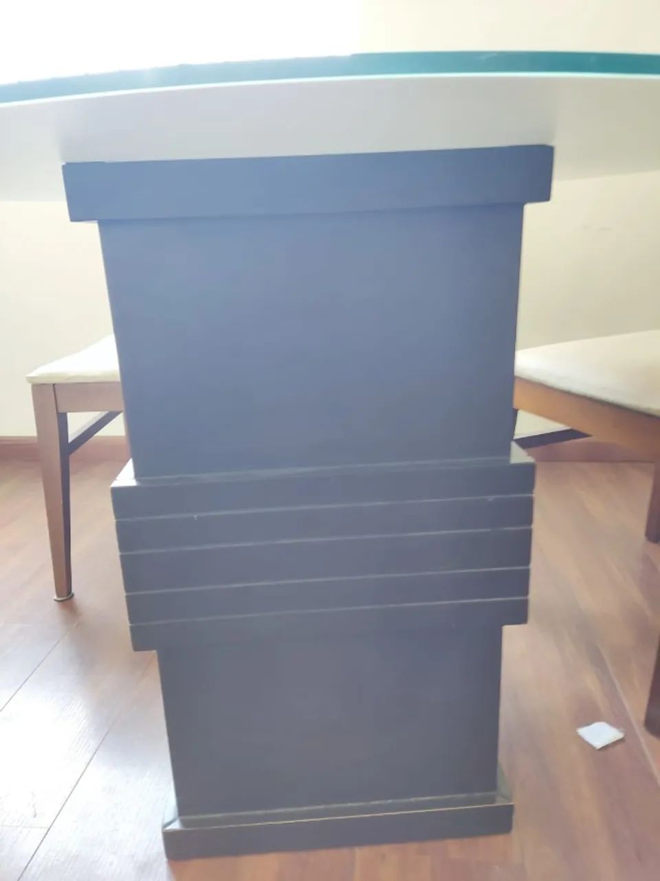 Mesa de Jantar Redonda com Tampo de Vidro - Moderna e Robusta65570224610817121