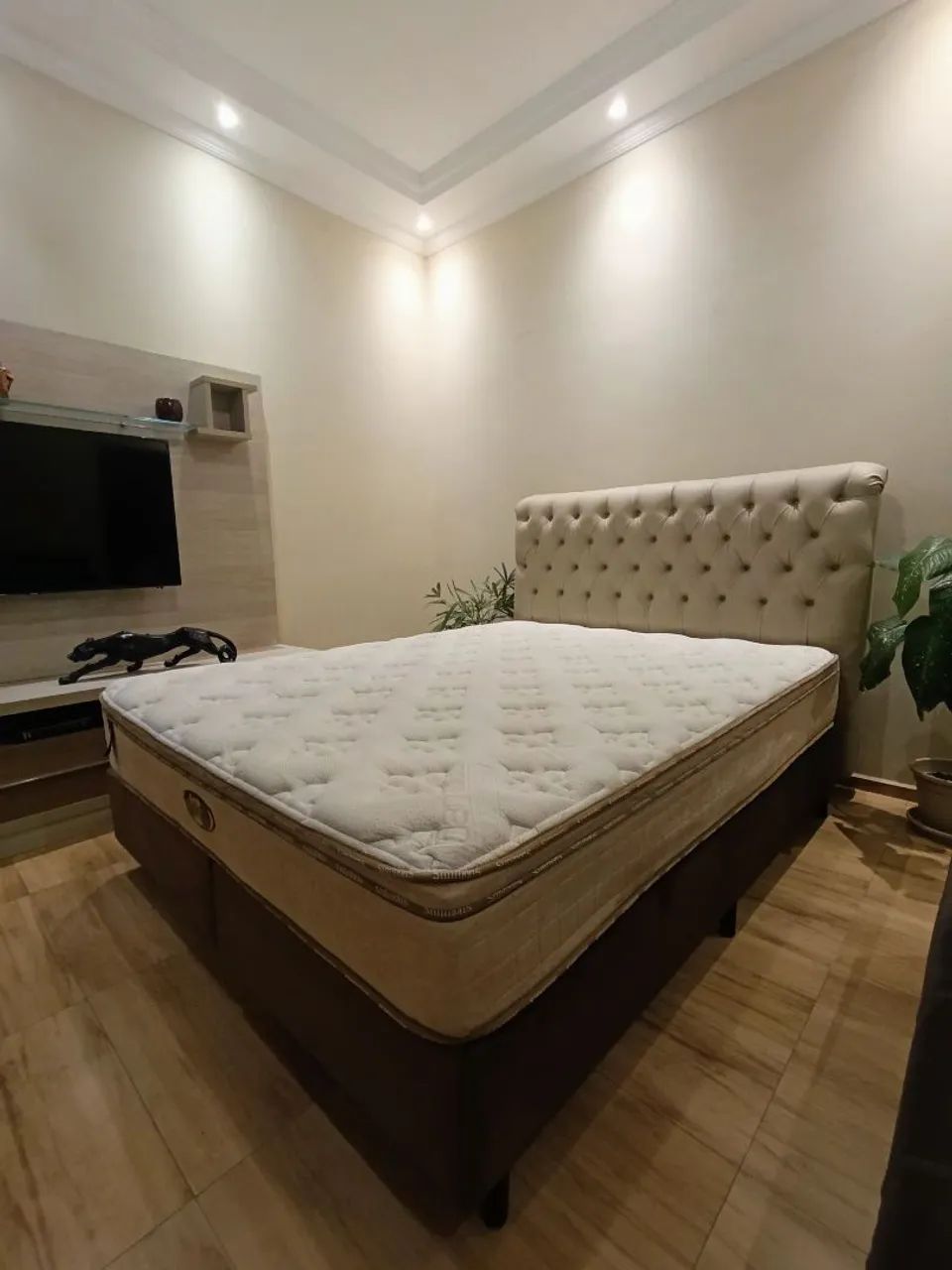 VENDO CONJUNTO CAMA BOX QUEEN SIMMONS  - Foto 4