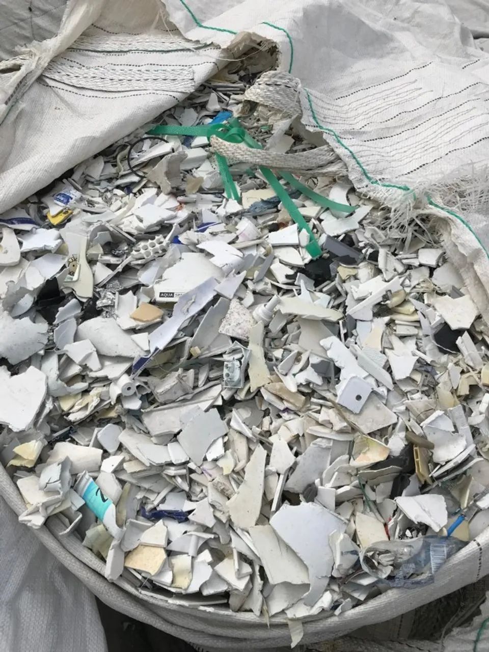 DOAÇÃO DE PLÁSTICO MOÍDO FUNDO DE TANQUE - Foto 2