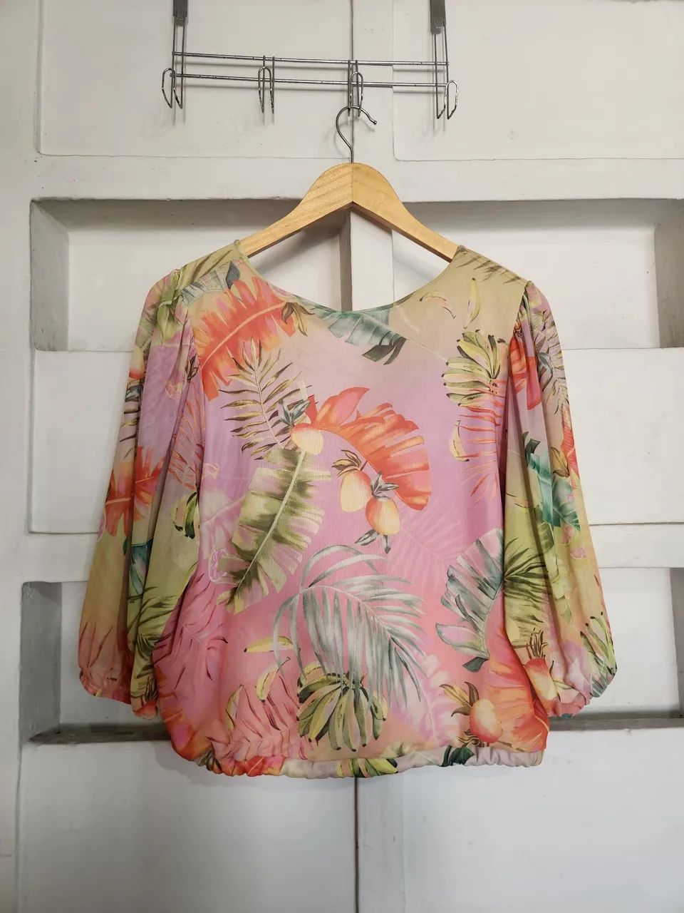 Camisa Plus Size Estampada com Decote - Foto 3