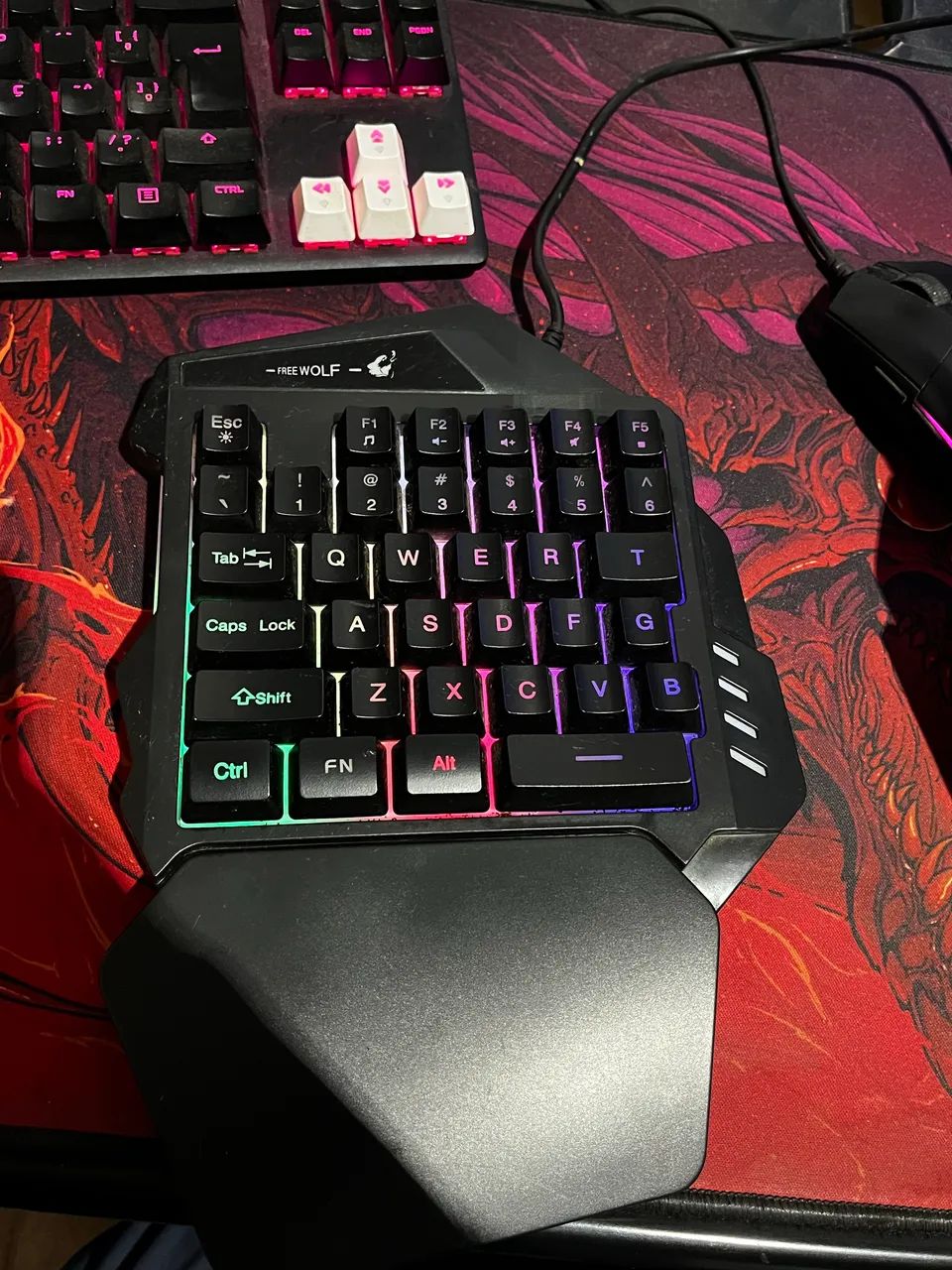 Mini teclado gamer RGB