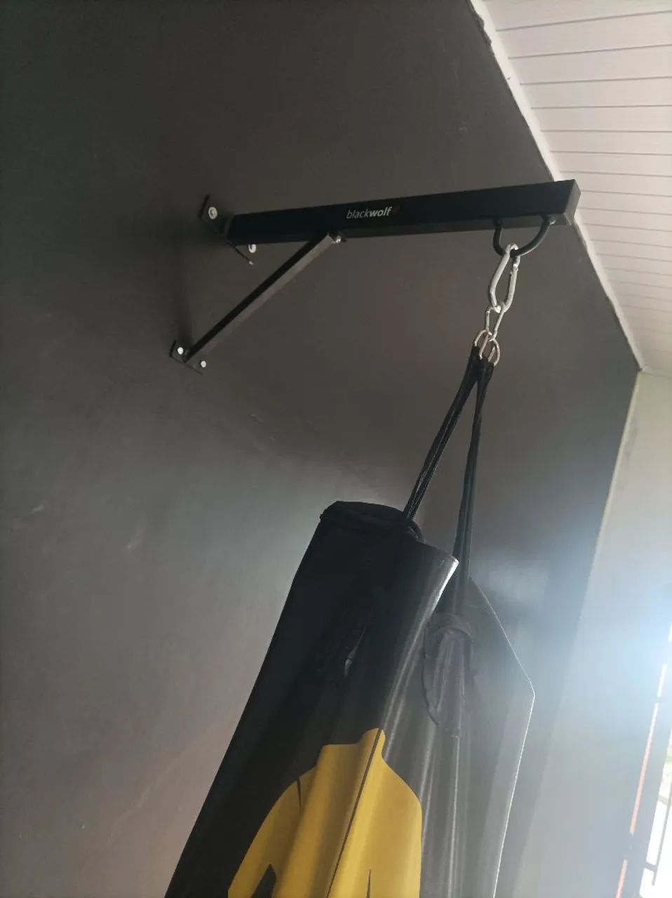 Saco de pancada + suporte (usado em bom estado)