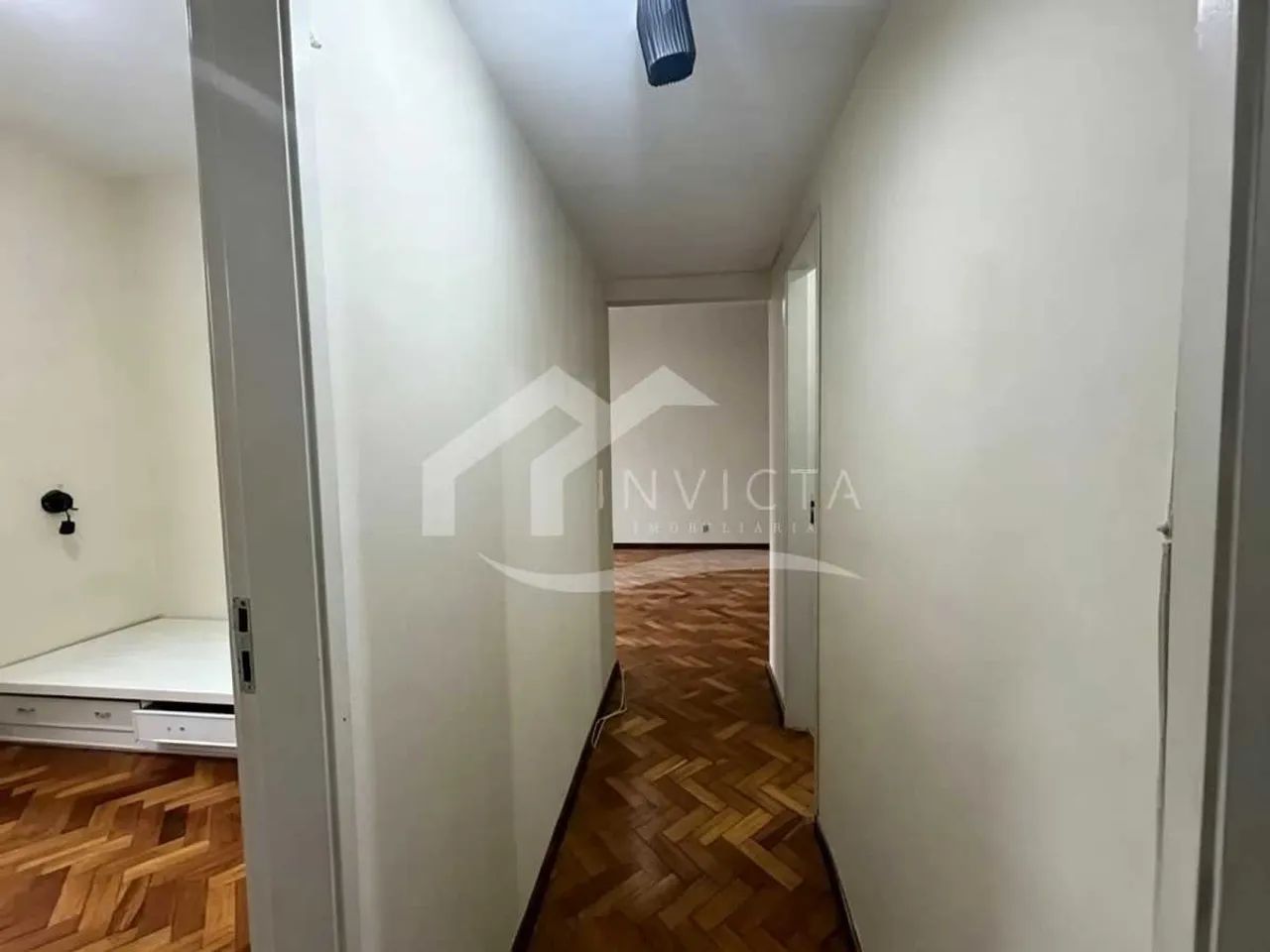 Excelente 3 quartos com vaga em rua nobre de Botafogo - Foto 3