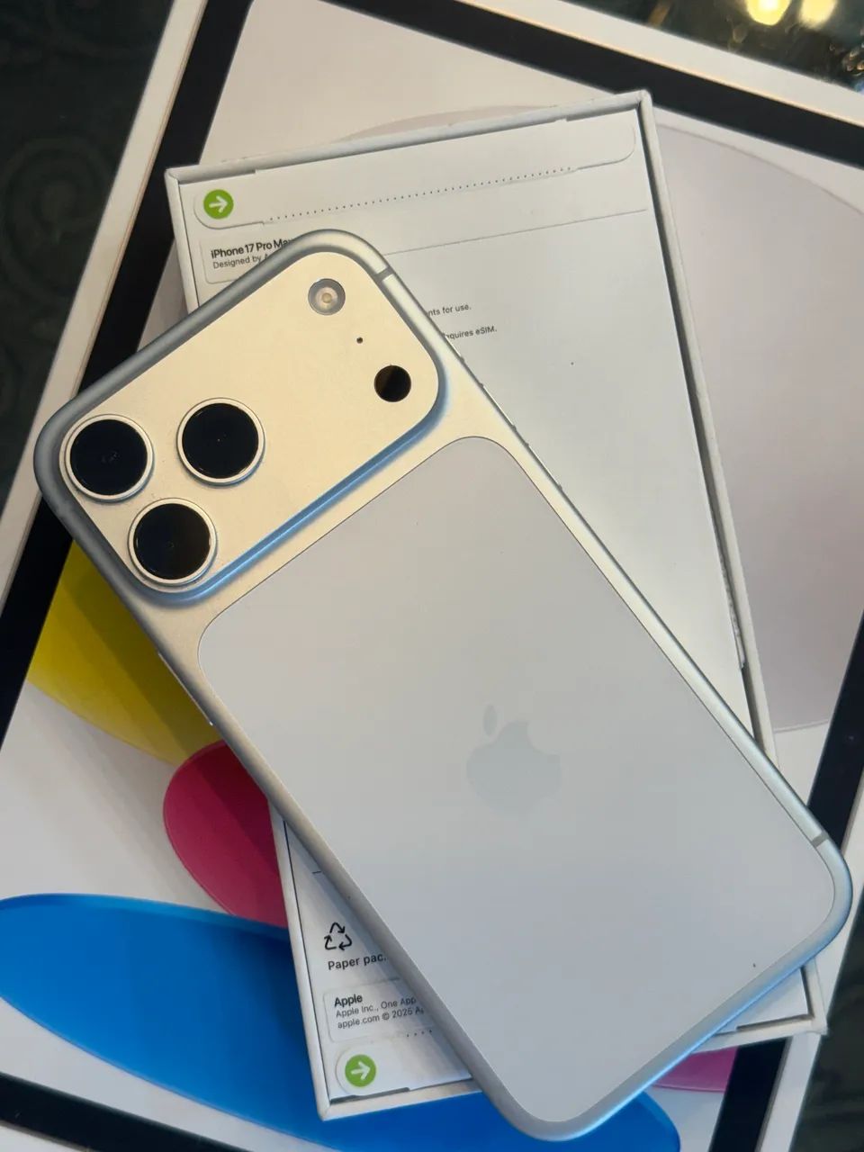 iPhone 17 Pro Max Prateado (Silver) -256 Gb Novo/Lacrado