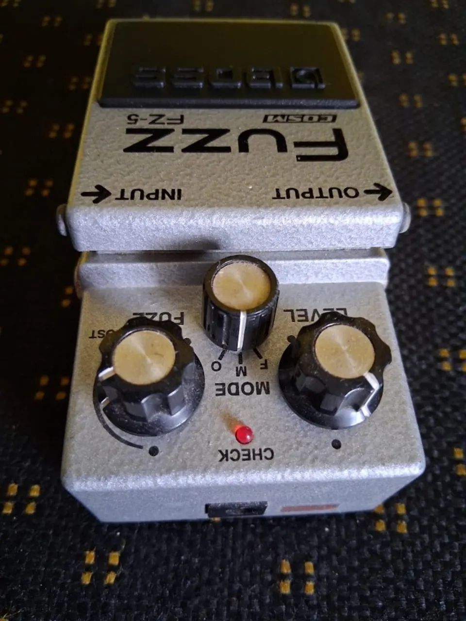 Fuzz FZ-5, pedal BOSS difícil de encontrar - Instrumentos musicais