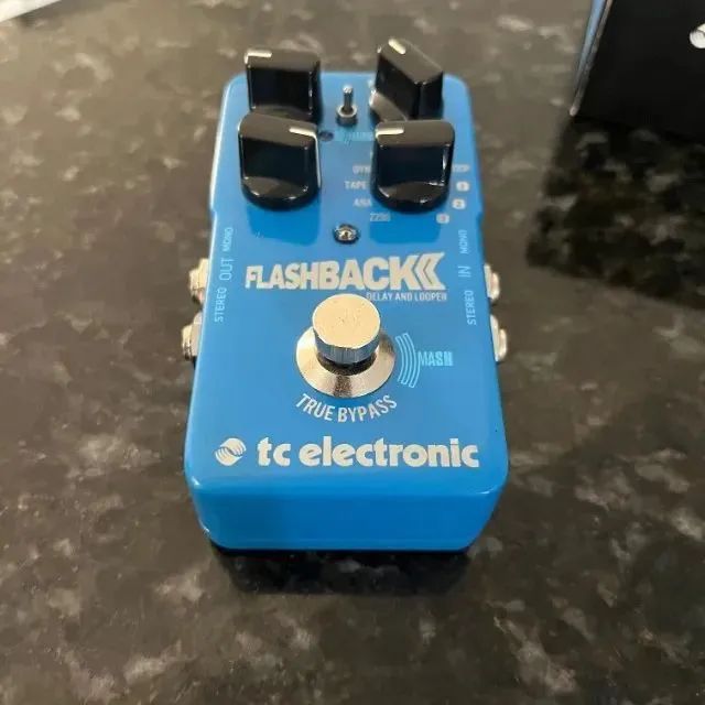 Pedal TC Electronic Flashback 2 Delay e Looper - Instrumentos