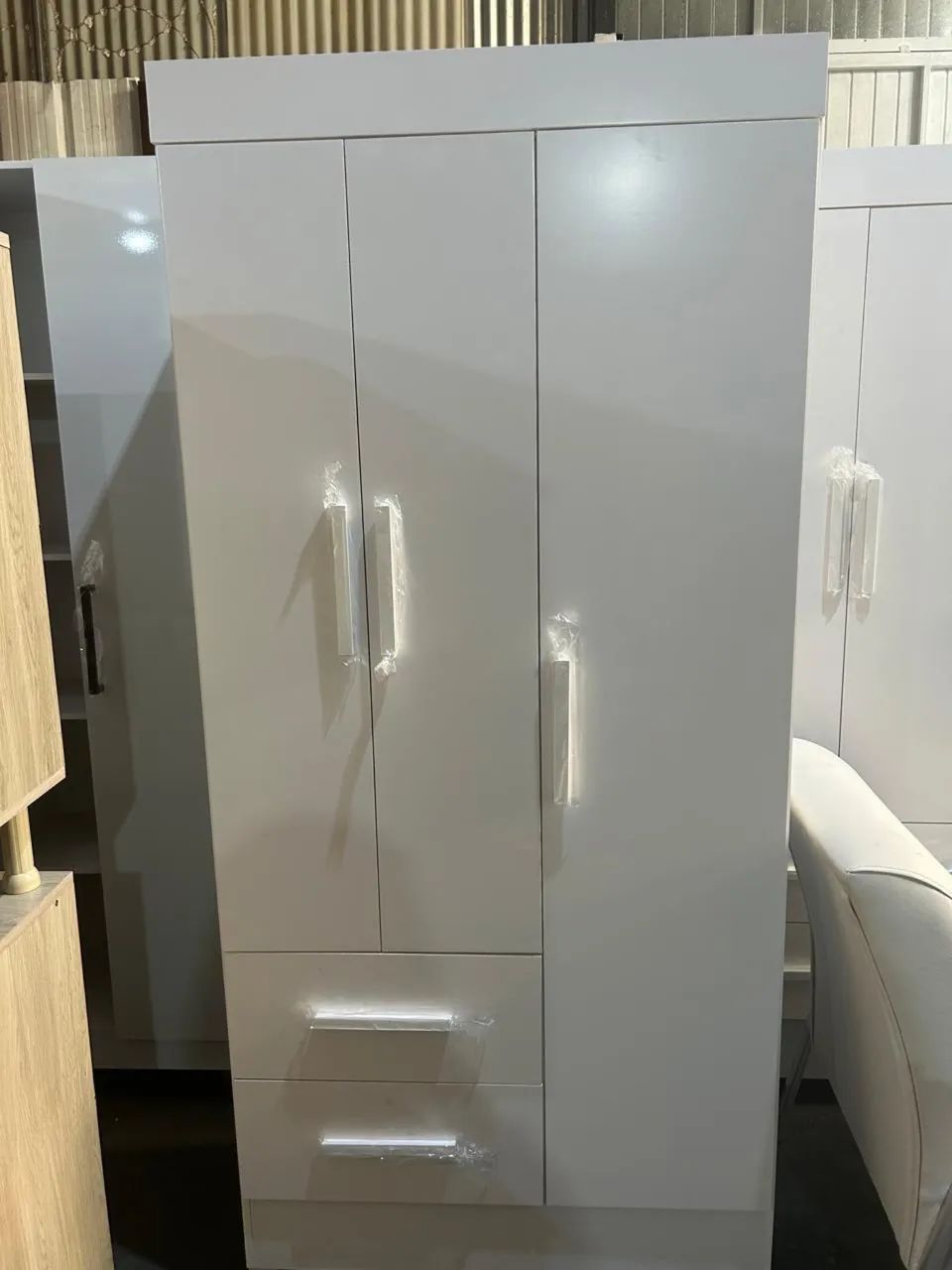 Guarda roupa branco - entregamos 