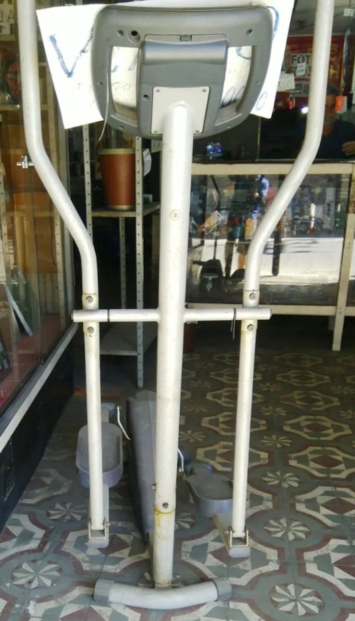 Aparelho Elíptico Weslo com cronometro cortado - Foto 5