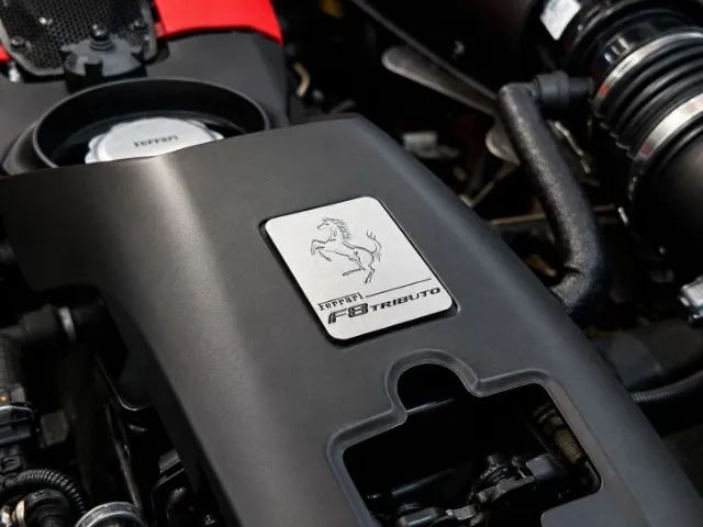Ferrari F8 TRIBUTO 3.9 V8 720cv, foto 9 de 20